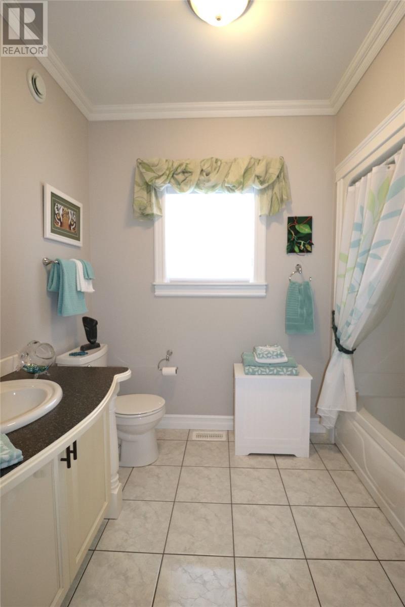21 Lakeshore Drive, Pasadena, NL - Indoor Photo Showing Bathroom