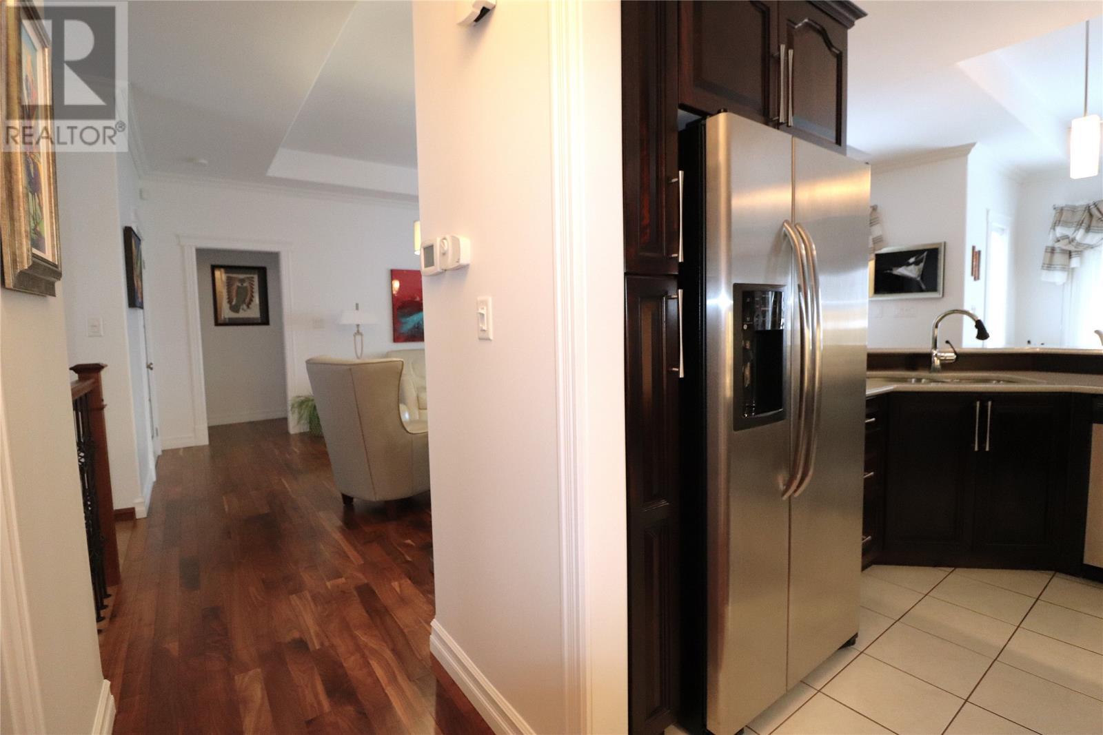 21 Lakeshore Drive, Pasadena, NL - Indoor Photo Showing Kitchen