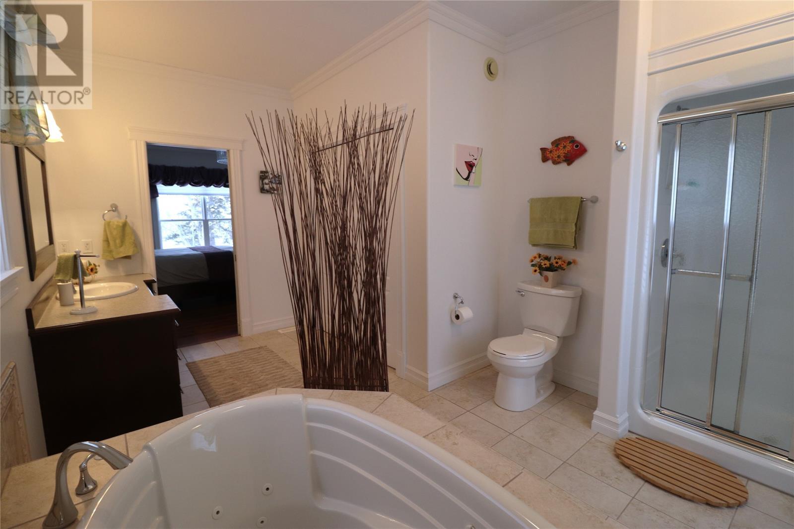 21 Lakeshore Drive, Pasadena, NL - Indoor Photo Showing Bathroom
