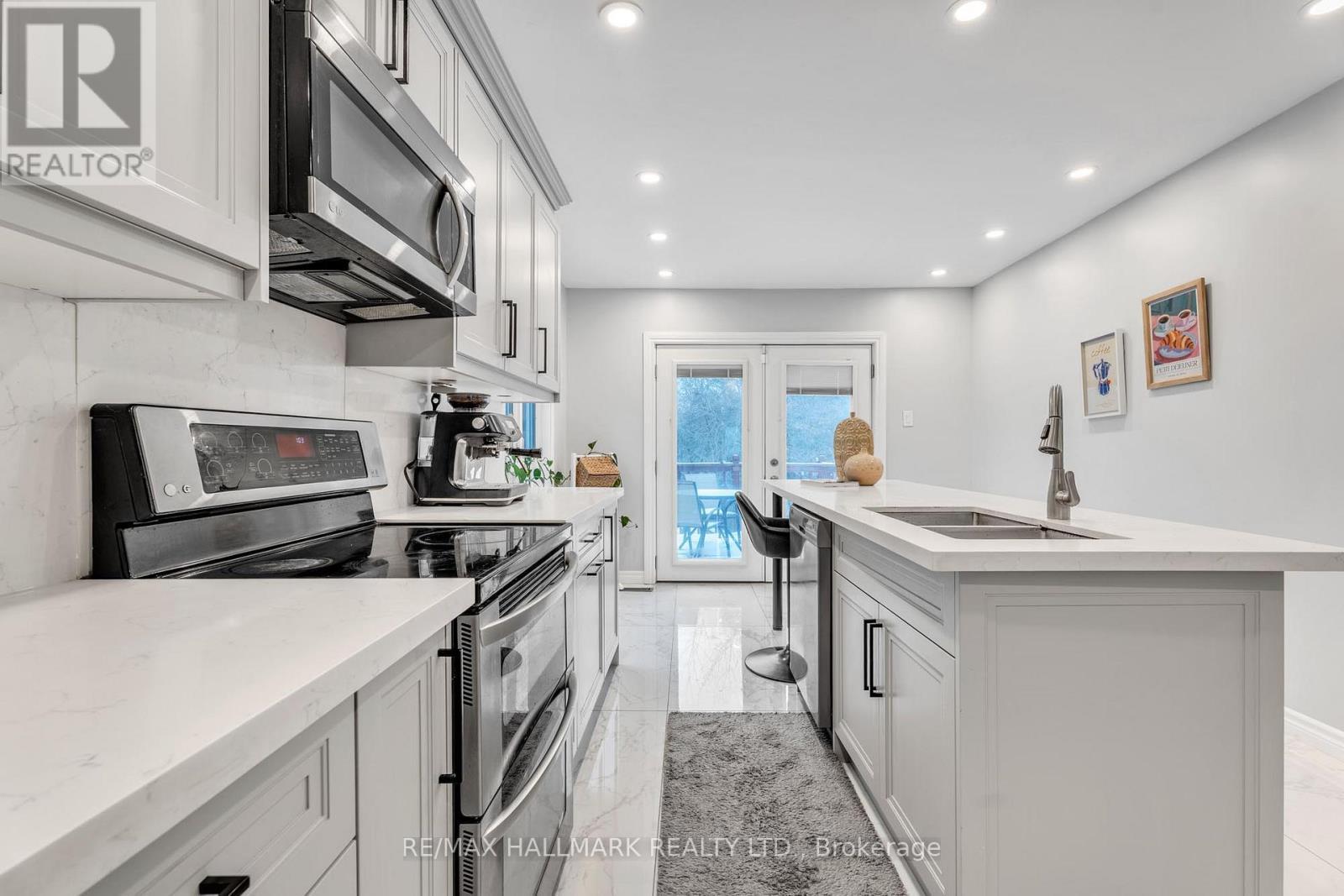 235 Kemano Road, Aurora, ON - Indoor Photo Showing Kitchen With Double Sink