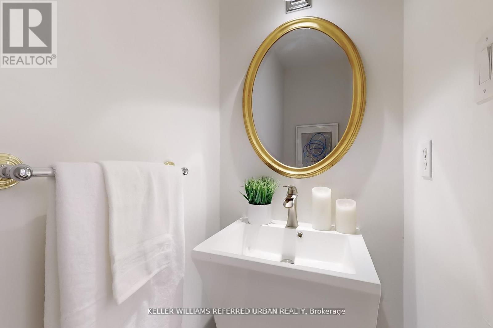 158 Walton Drive, Aurora, ON - Indoor Photo Showing Bathroom