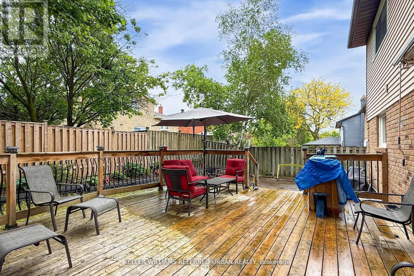 158 Walton Drive, Aurora, ON - Outdoor With Deck Patio Veranda With Exterior