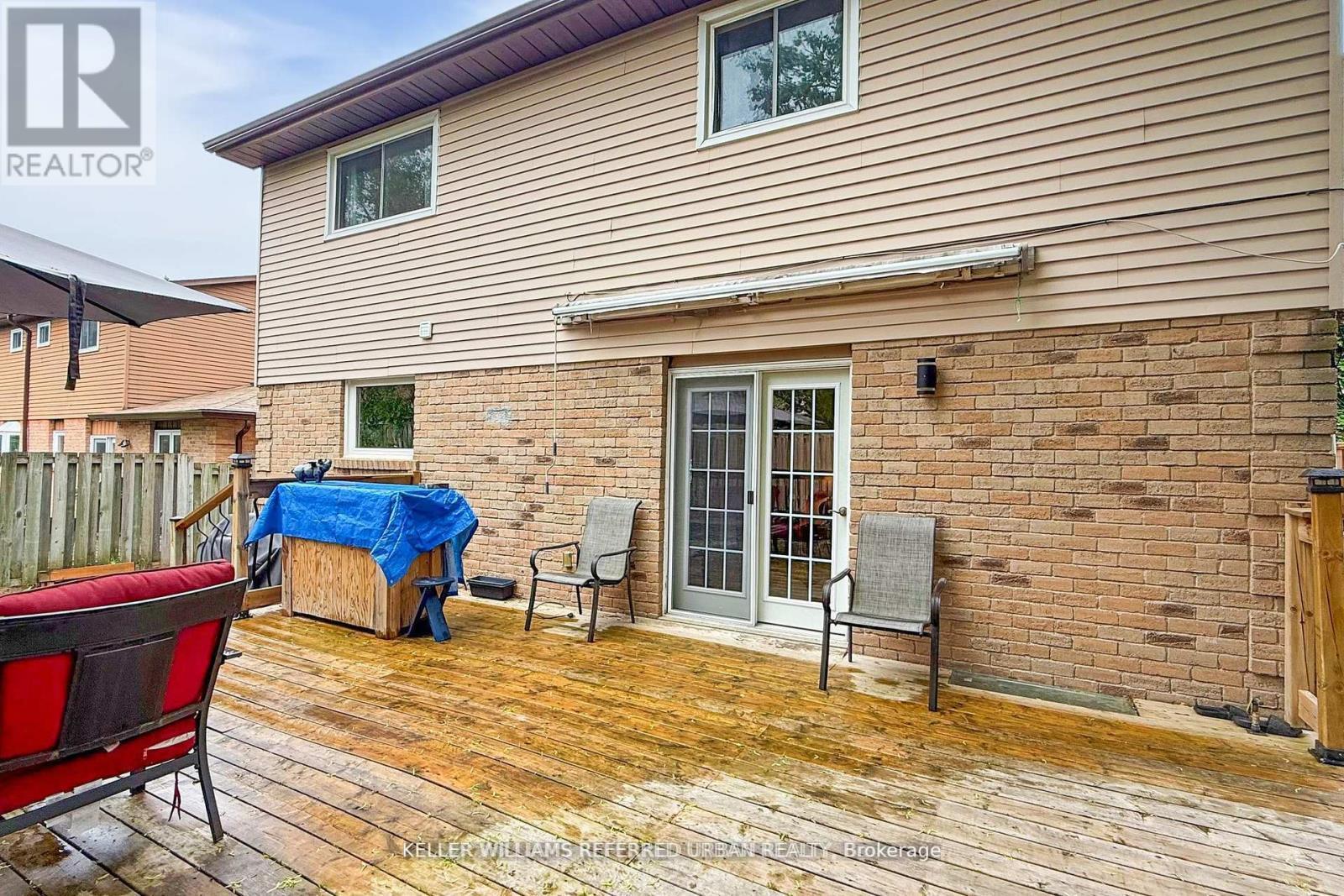 158 Walton Drive, Aurora, ON - Outdoor With Deck Patio Veranda With Exterior
