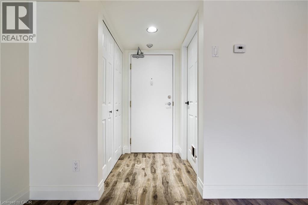 3499 Upper Middle Road Unit# 211, Burlington, ON - Indoor Photo Showing Other Room