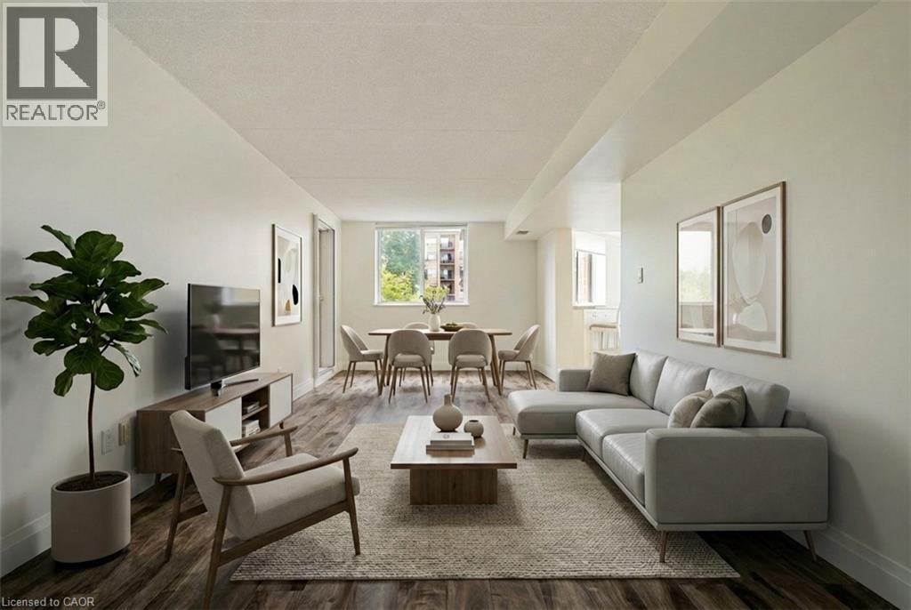 3499 Upper Middle Road Unit# 211, Burlington, ON - Indoor Photo Showing Living Room