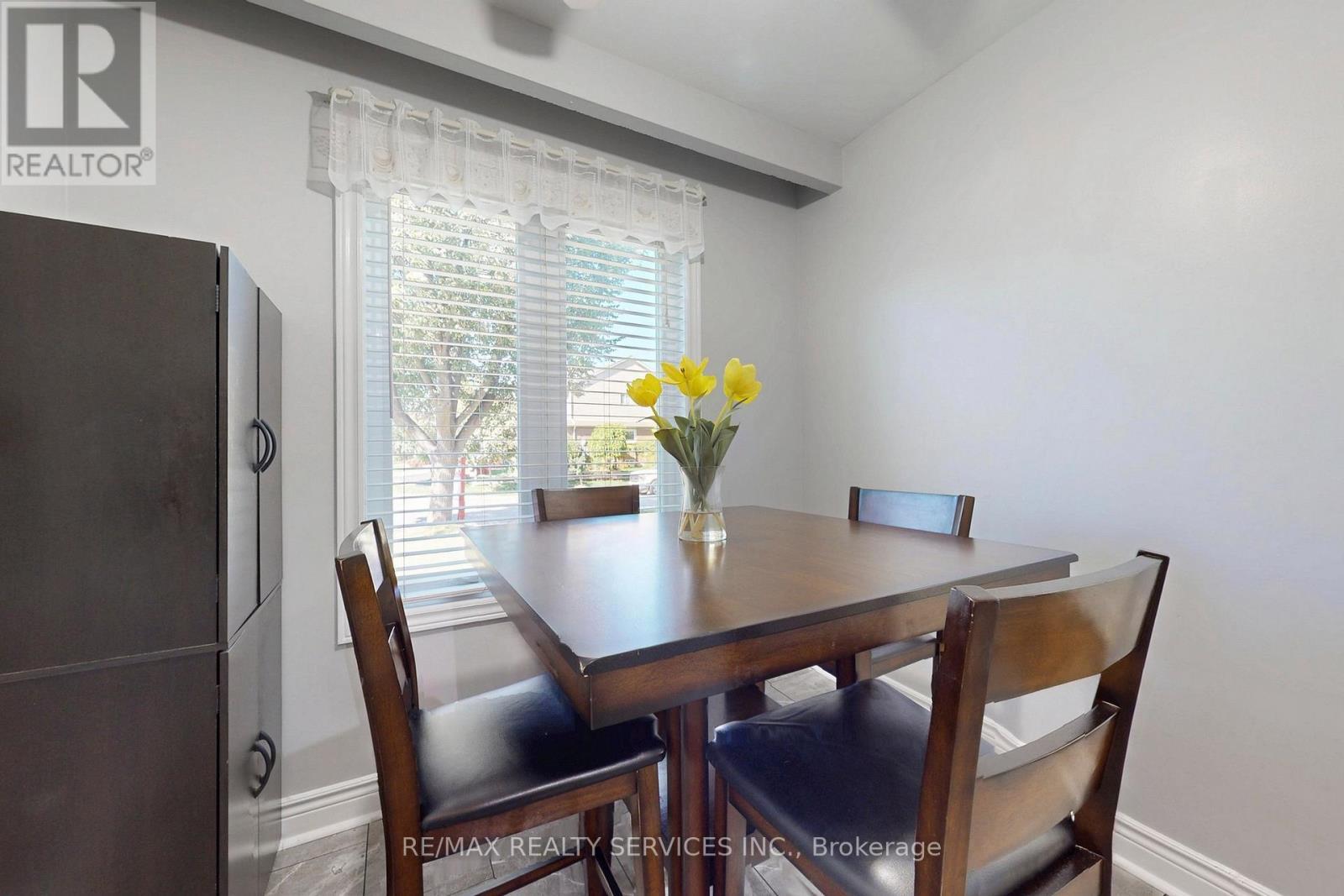 14 Bryant Court, Brampton, ON - Indoor Photo Showing Dining Room