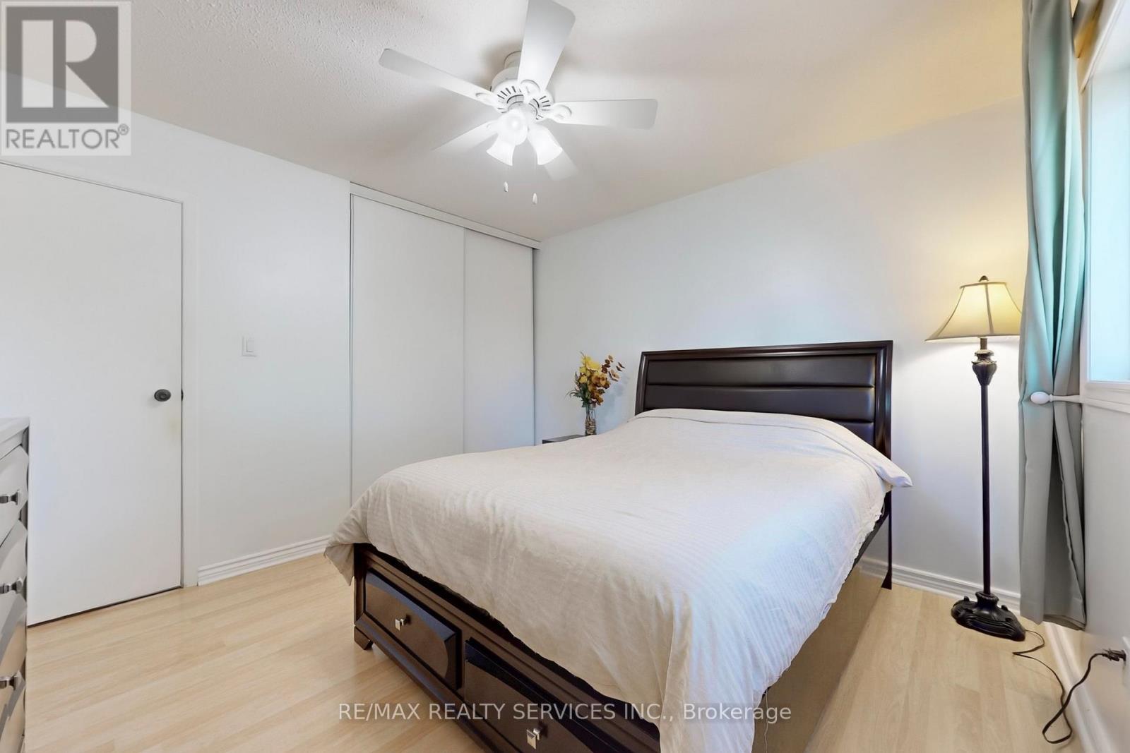14 Bryant Court, Brampton, ON - Indoor Photo Showing Bedroom