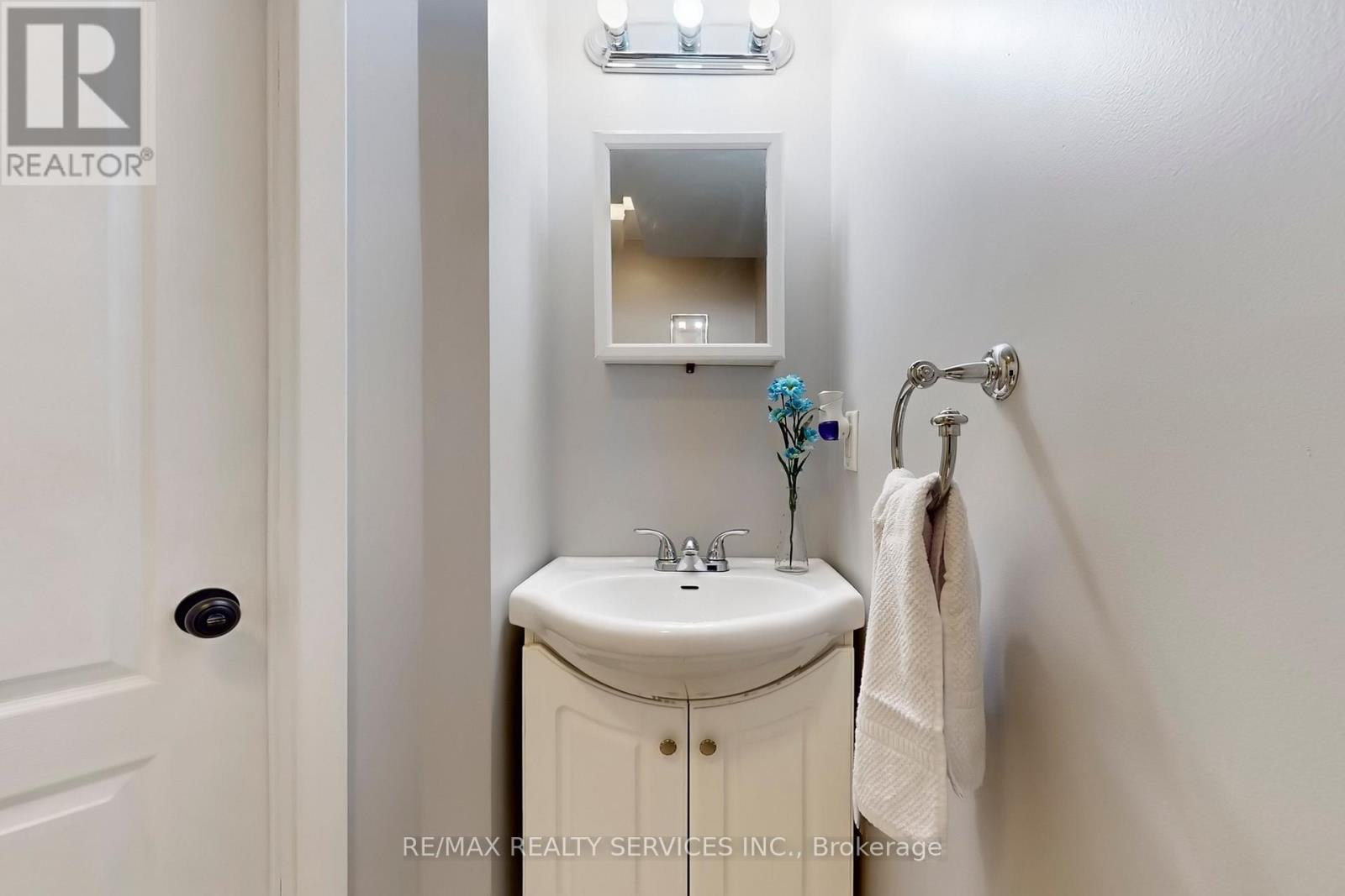 14 Bryant Court, Brampton, ON - Indoor Photo Showing Bathroom