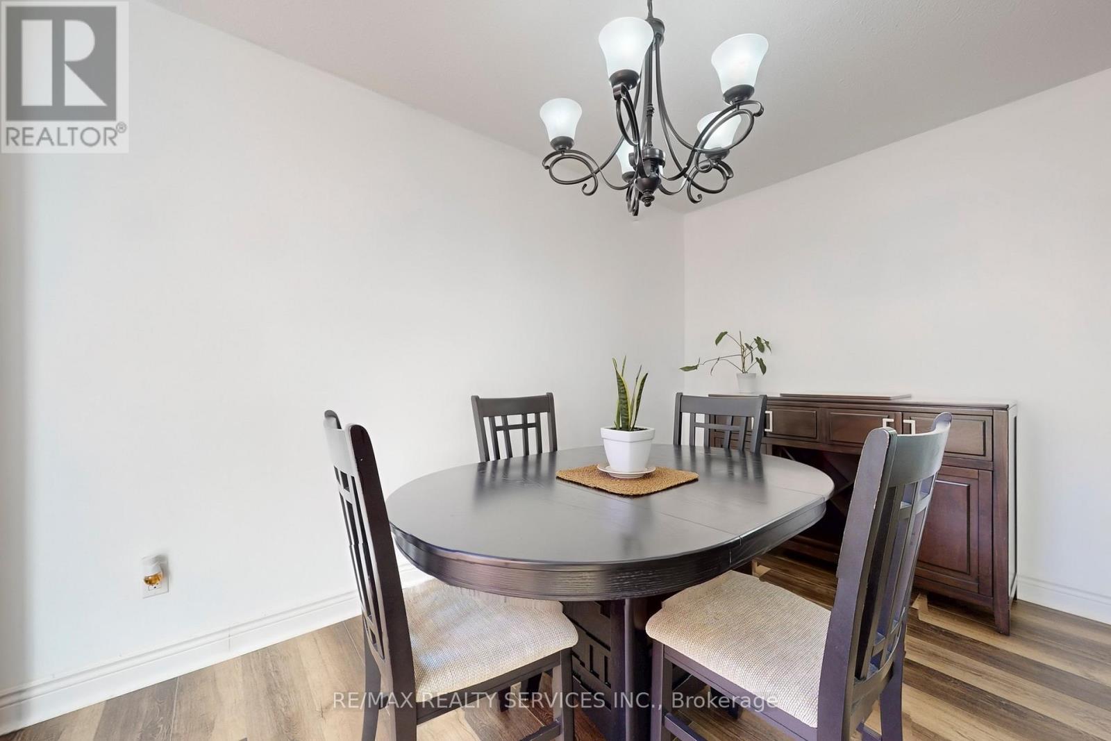 14 Bryant Court, Brampton, ON - Indoor Photo Showing Dining Room