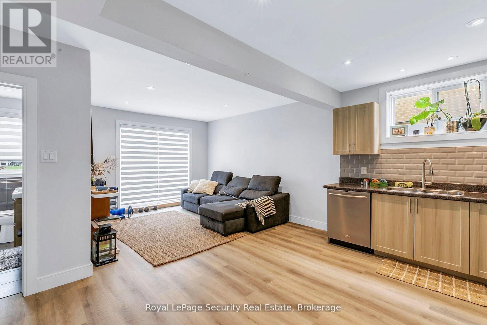 251 Thistle Down Boulevard, Toronto, ON - Indoor