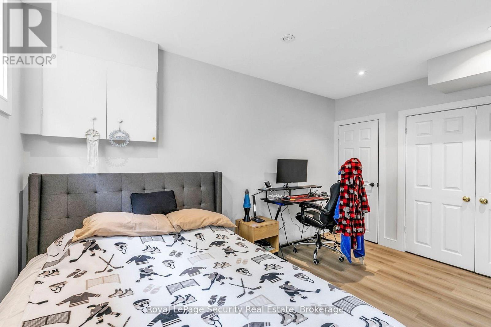 251 Thistle Down Boulevard, Toronto, ON - Indoor Photo Showing Bedroom