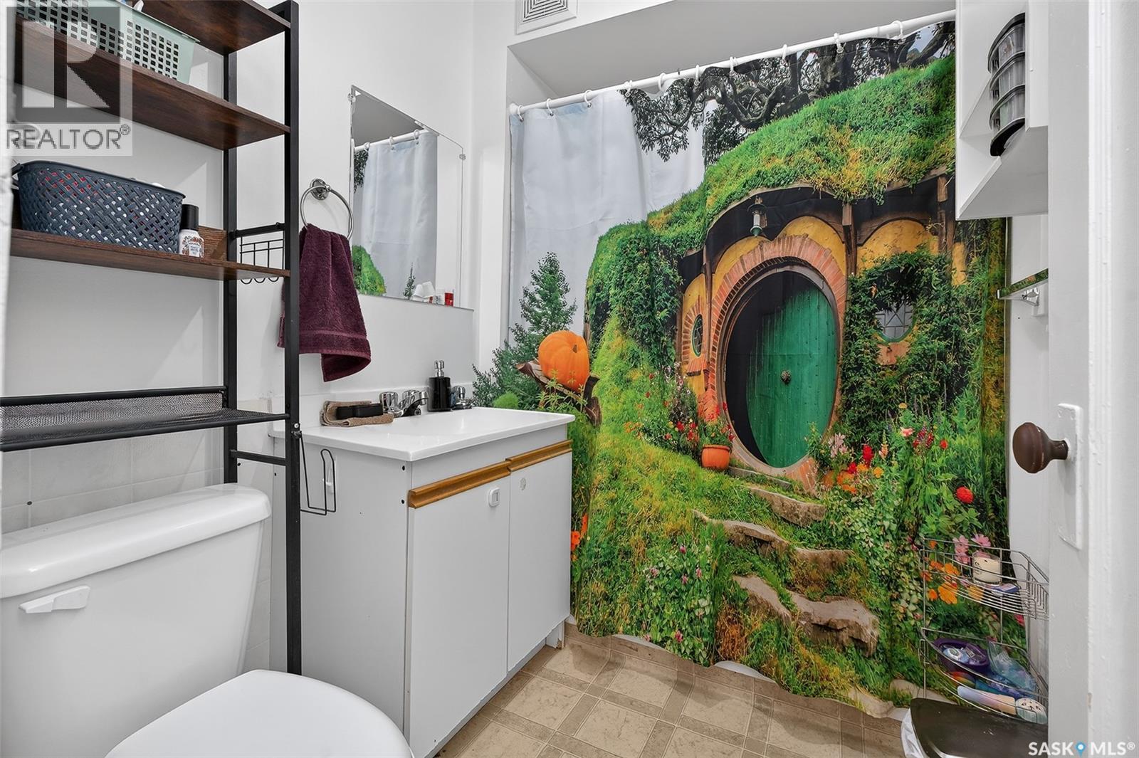 515 Coteau Street W, Moose Jaw, SK - Indoor