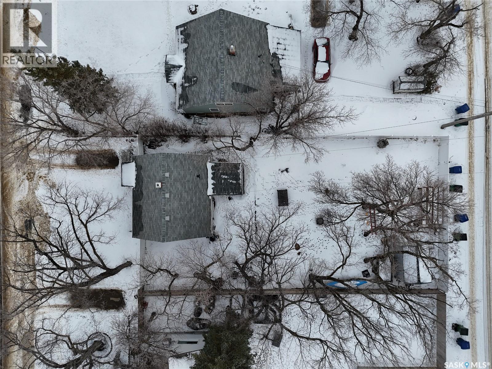 515 Coteau Street W, Moose Jaw, SK - Outdoor