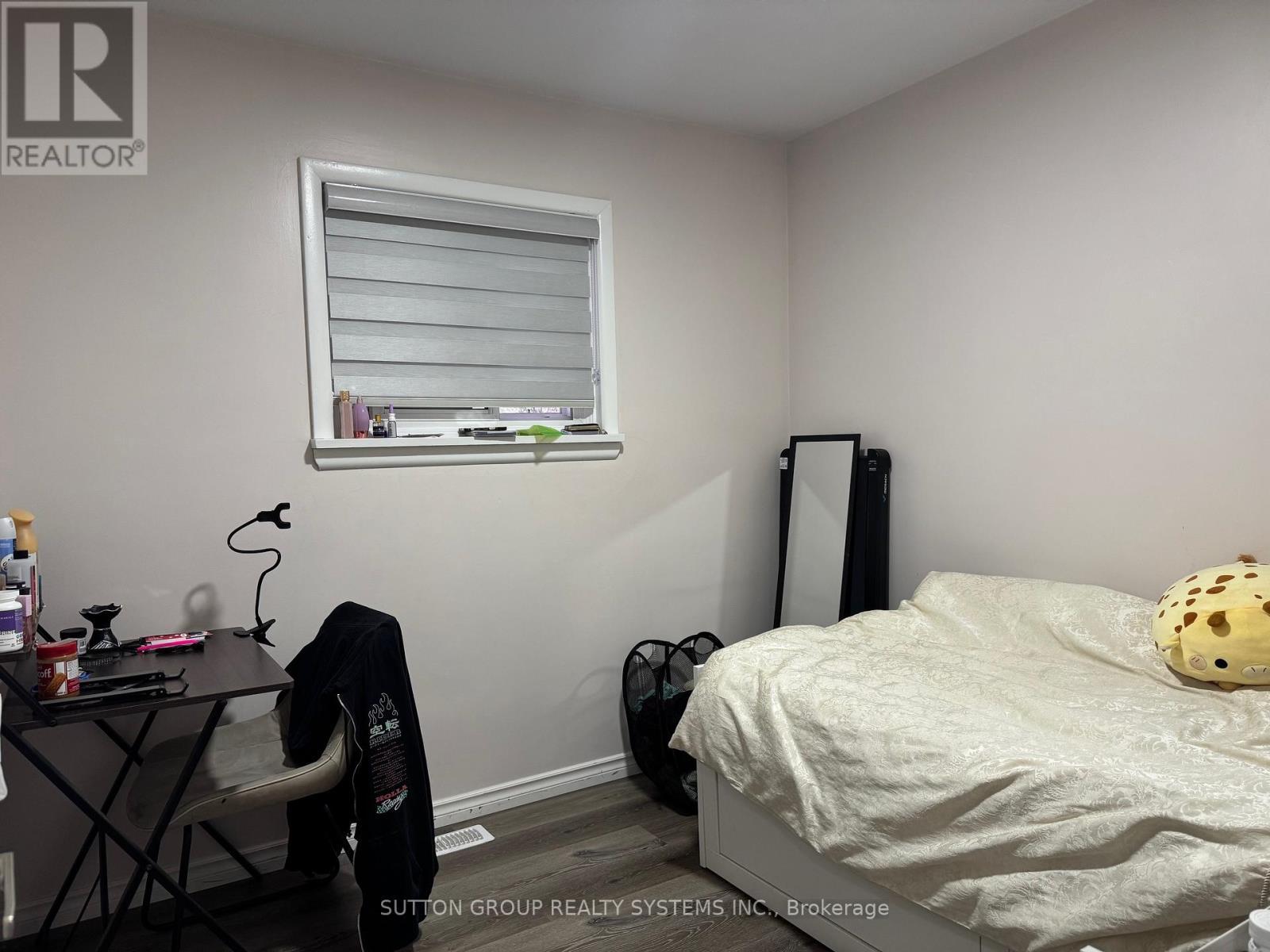 1338 Royal Drive, Peterborough, ON - Indoor Photo Showing Bedroom