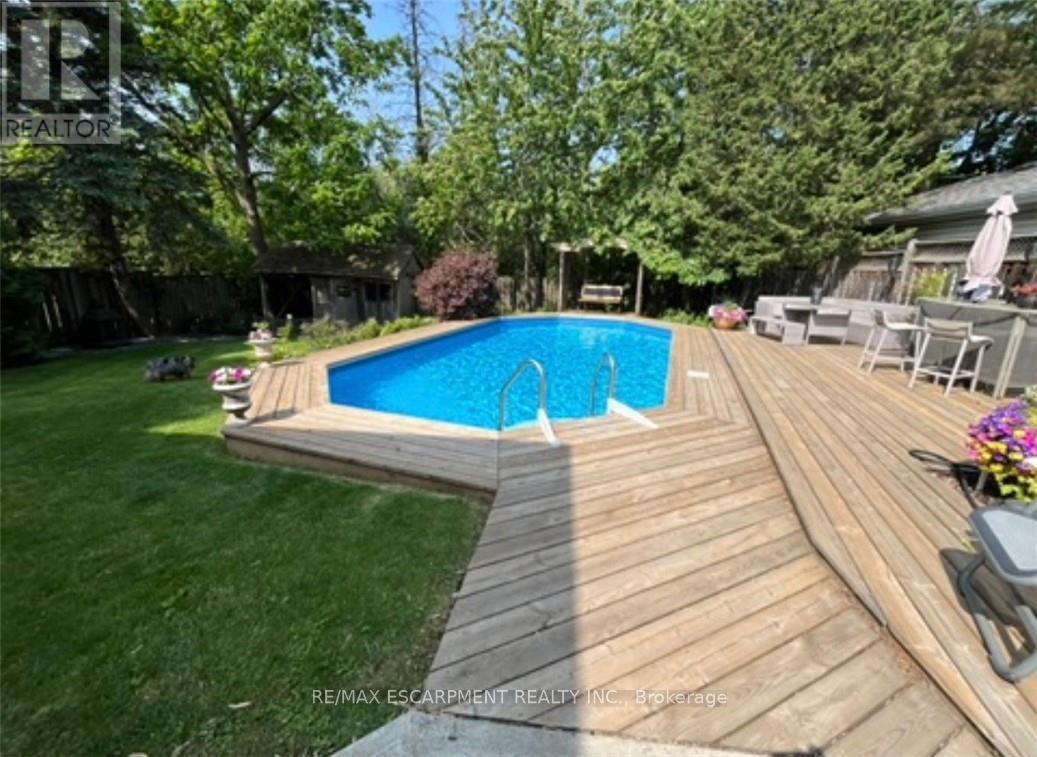 5119 Cherryhill Crescent, Burlington, ON - Outdoor With In Ground Pool With Deck Patio Veranda With Backyard