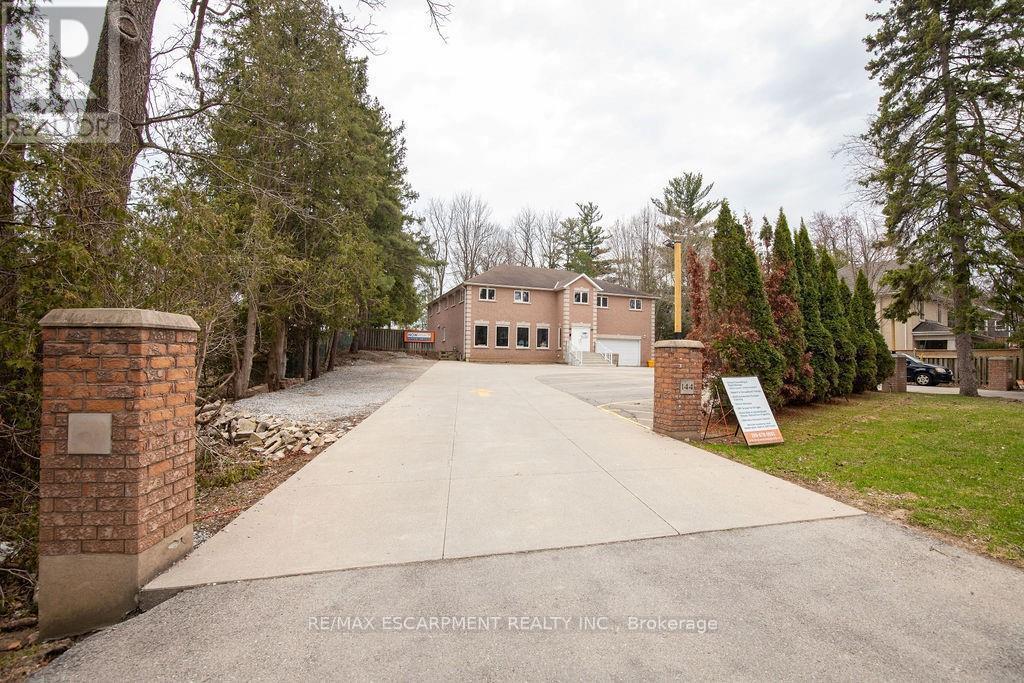 144 Wilson Street E, Hamilton, ON