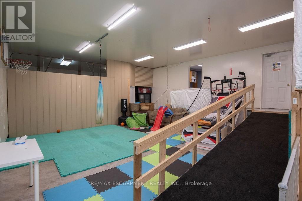 144 Wilson Street E, Hamilton, ON