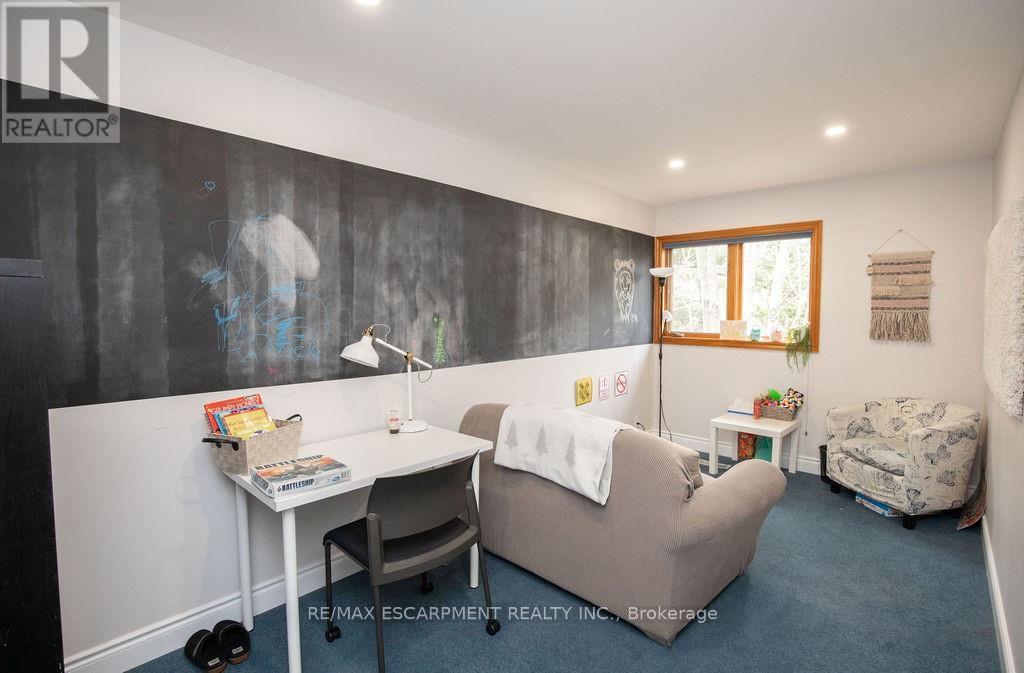 144 Wilson Street E, Hamilton, ON