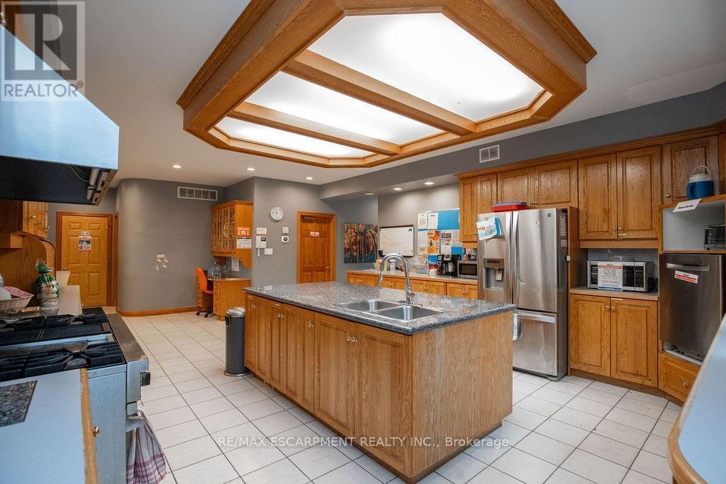 144 Wilson Street E, Hamilton, ON