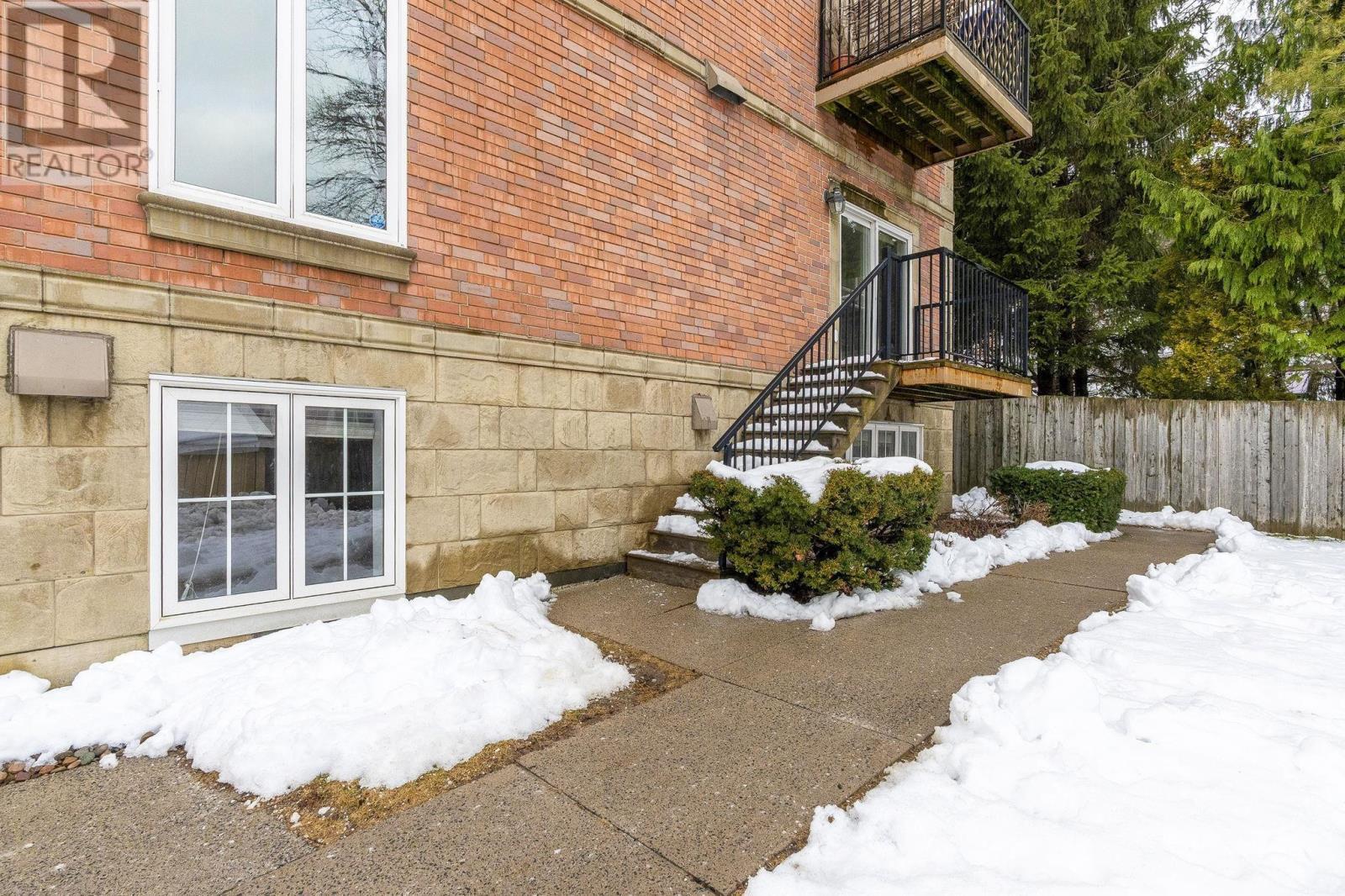 Located on quiet private lane - 5411 Saunders Lane, Halifax, NS - Outdoor With Exterior