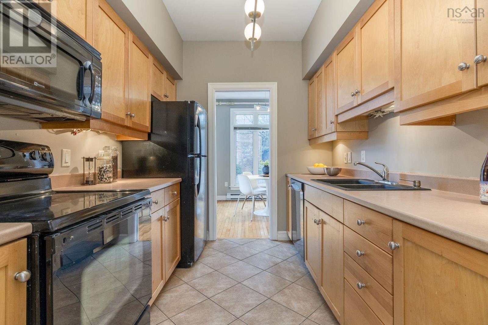All appliances included - 5411 Saunders Lane, Halifax, NS - Indoor Photo Showing Kitchen With Double Sink