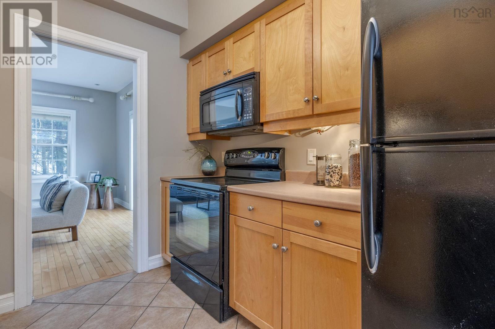 5411 Saunders Lane, Halifax, NS - Indoor Photo Showing Kitchen
