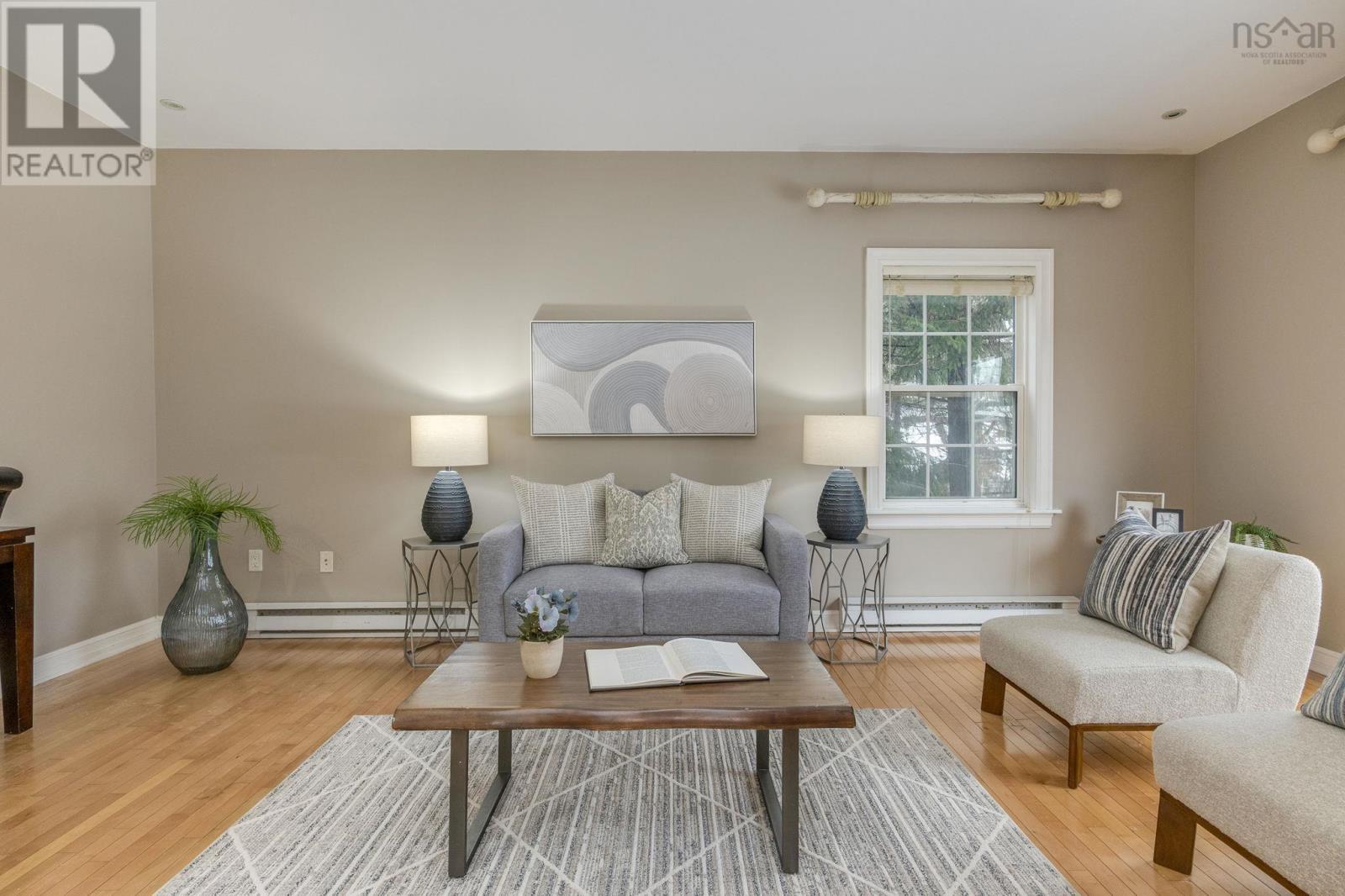 Generous sized living room - 5411 Saunders Lane, Halifax, NS - Indoor Photo Showing Living Room