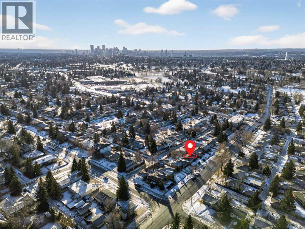 4112 19 Street Nw, Calgary, AB - Outdoor With View
