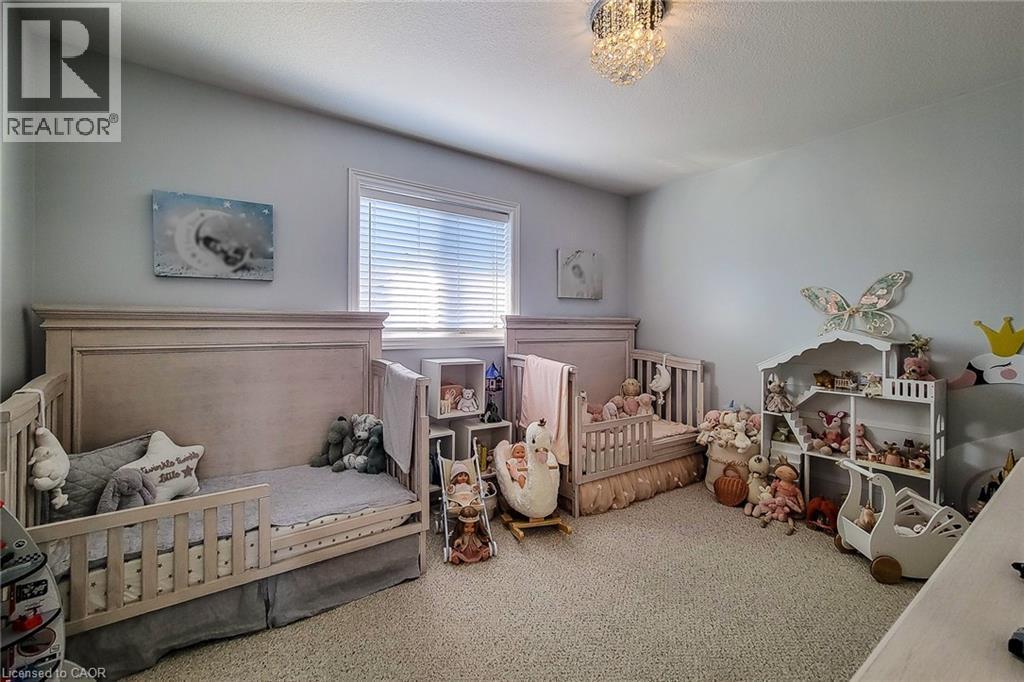 190 Bellagio Avenue, Stoney Creek, ON - Indoor Photo Showing Bedroom