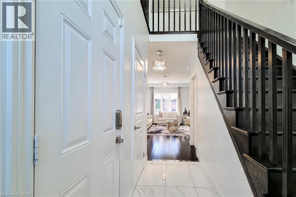 190 Bellagio Avenue, Stoney Creek, ON - Indoor Photo Showing Other Room