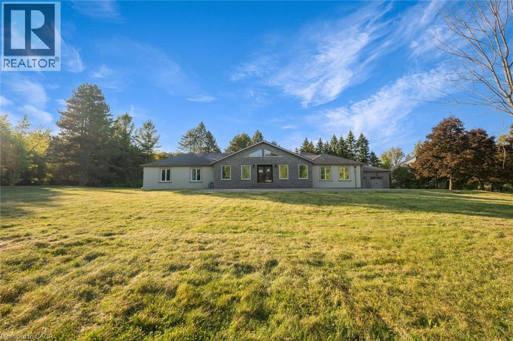 8 Ridgewood Drive, Richmond Hill, ON - Outdoor