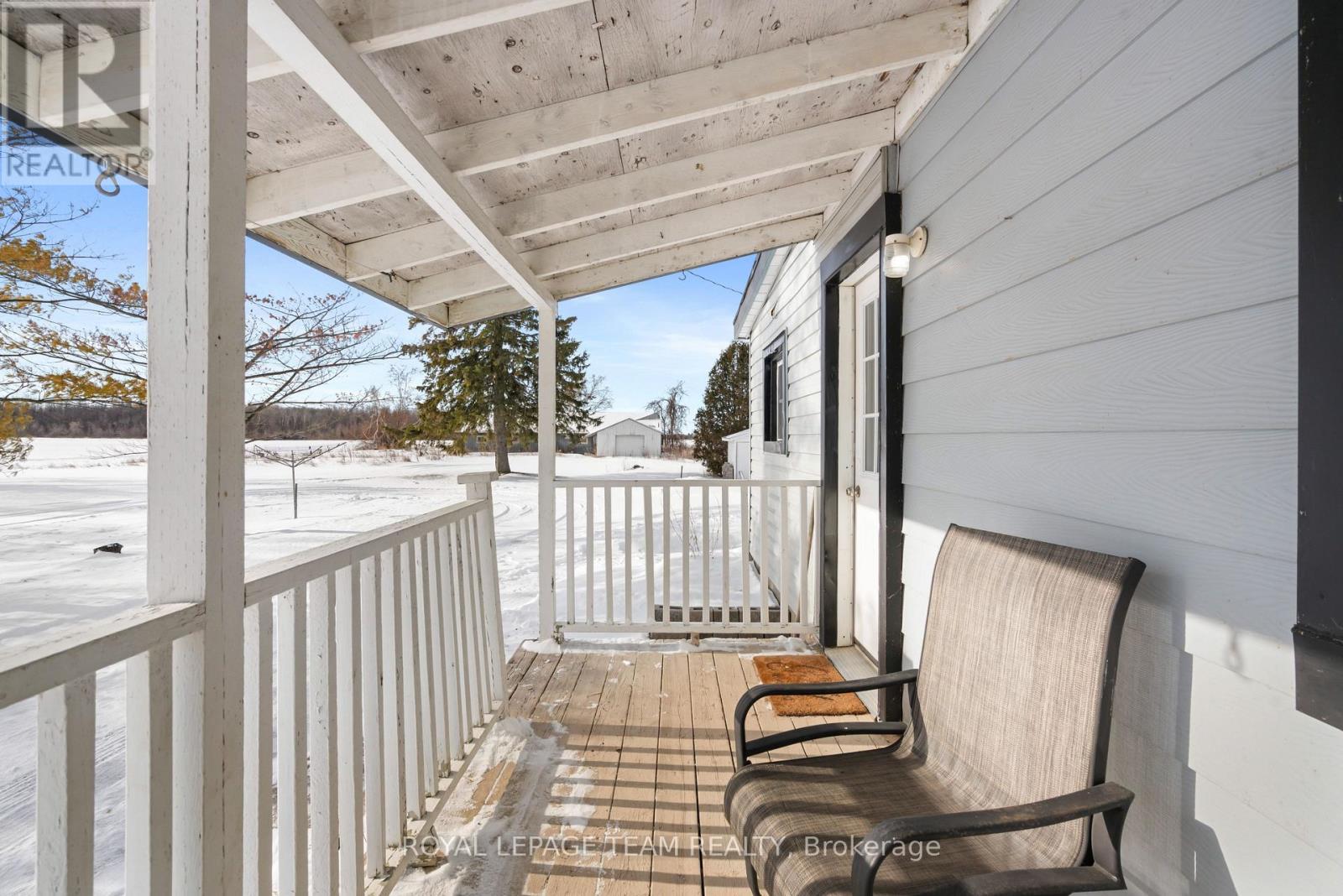 3314 County Road 12 Road, North Stormont, ON - Outdoor With Exterior