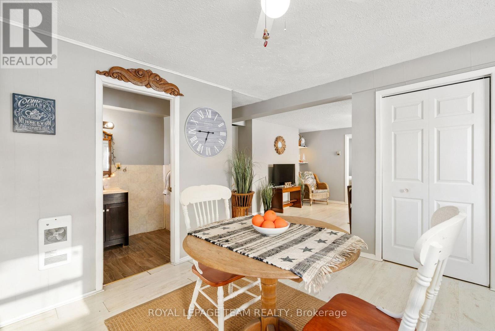 3314 County Road 12 Road, North Stormont, ON - Indoor Photo Showing Dining Room