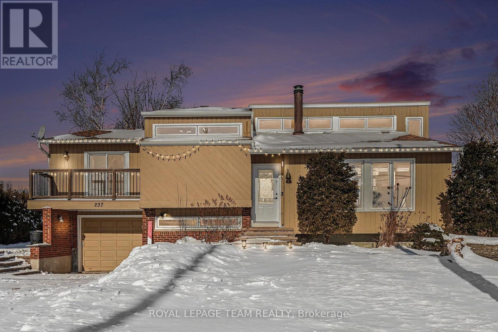 237 Queen West Street, North Dundas, ON - Outdoor With Balcony