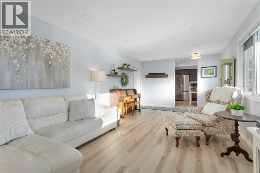 30 Wishart Street, Red Deer, AB - Indoor Photo Showing Living Room