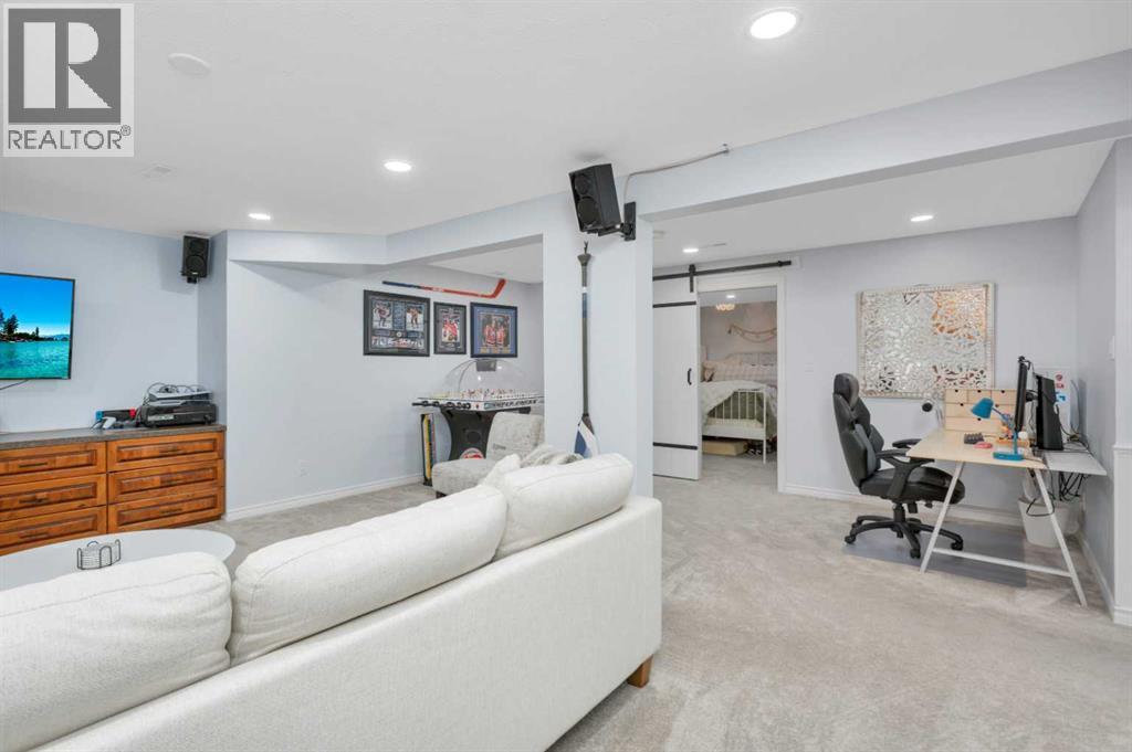 30 Wishart Street, Red Deer, AB - Indoor