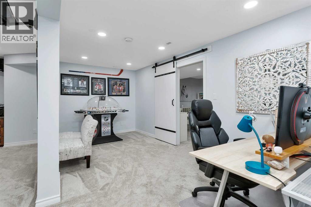 30 Wishart Street, Red Deer, AB - Indoor