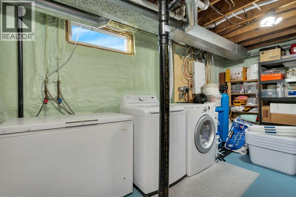 30 Wishart Street, Red Deer, AB - Indoor Photo Showing Laundry Room