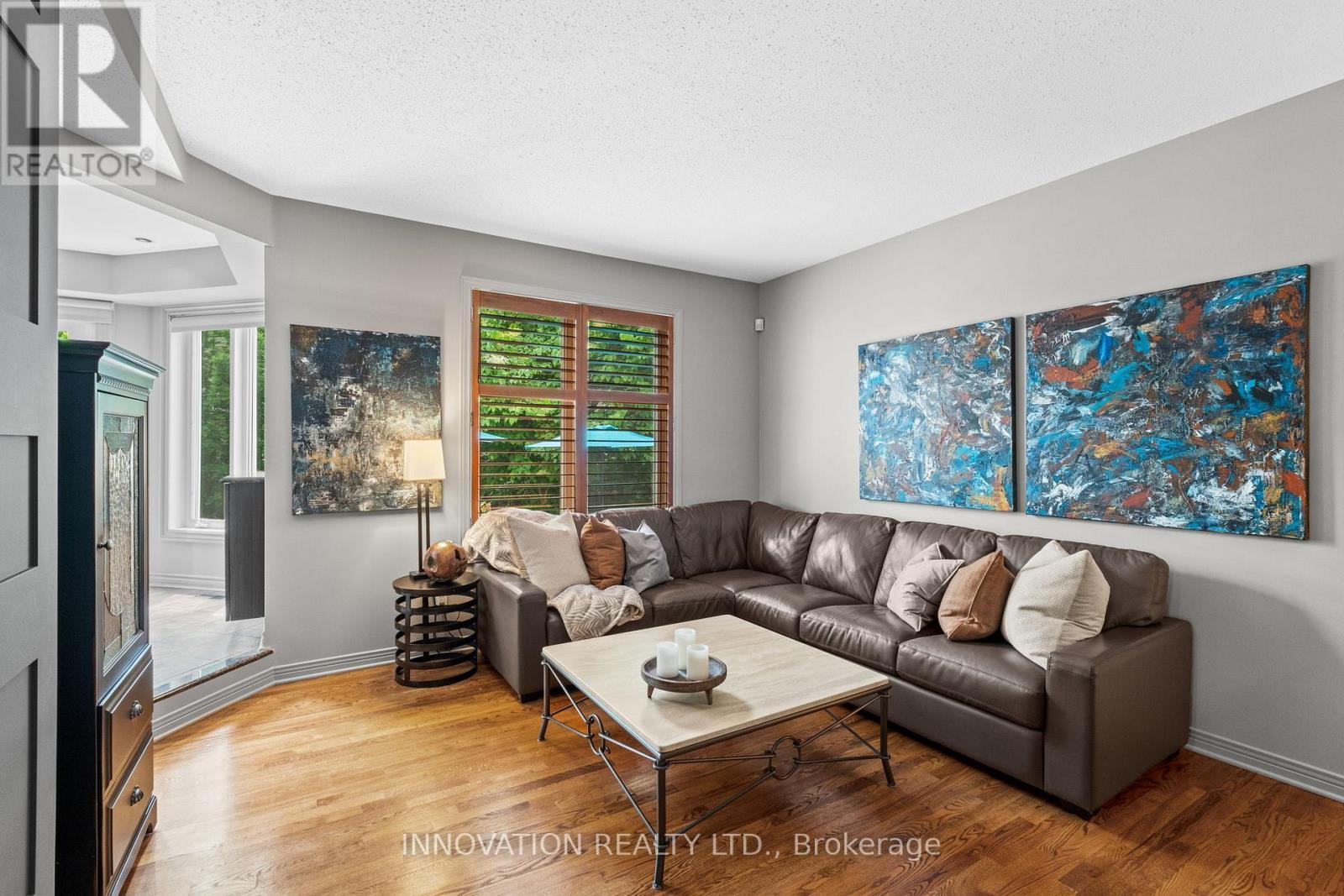 149 Springcreek Crescent, Ottawa, ON - Indoor Photo Showing Living Room