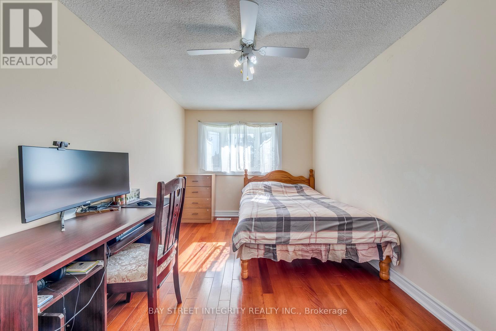 200 Invergordon Avenue, Toronto, ON - Indoor Photo Showing Bedroom