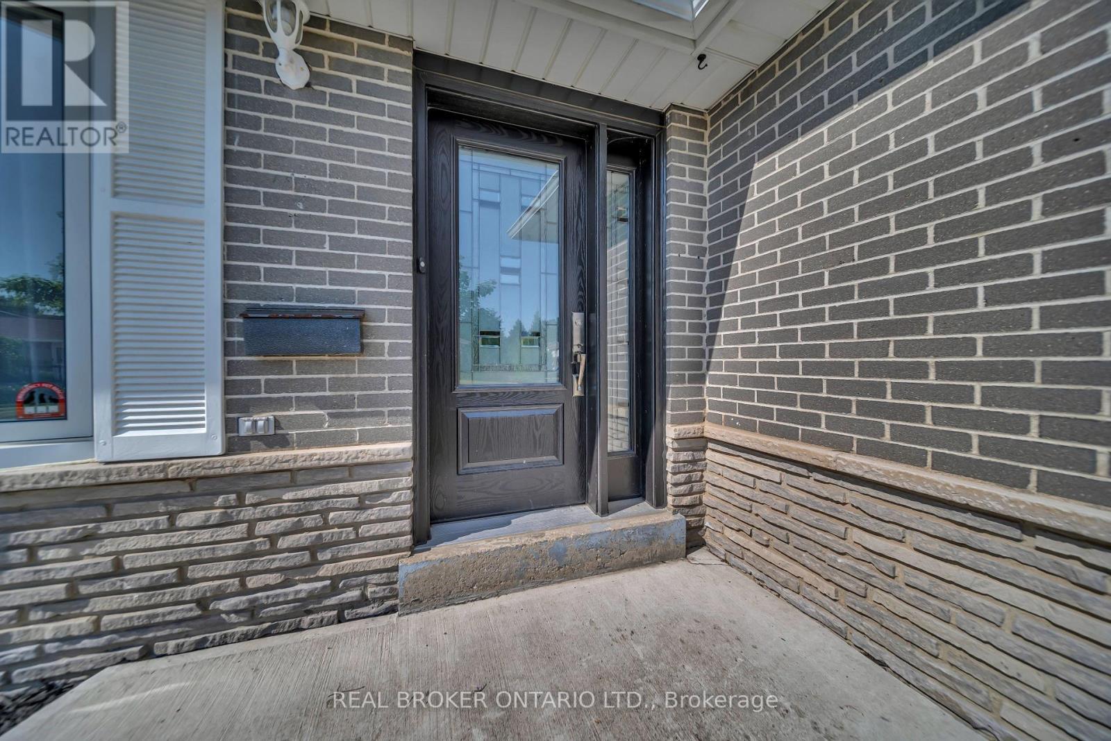 2 Edelwild Drive, Orangeville, ON - Outdoor