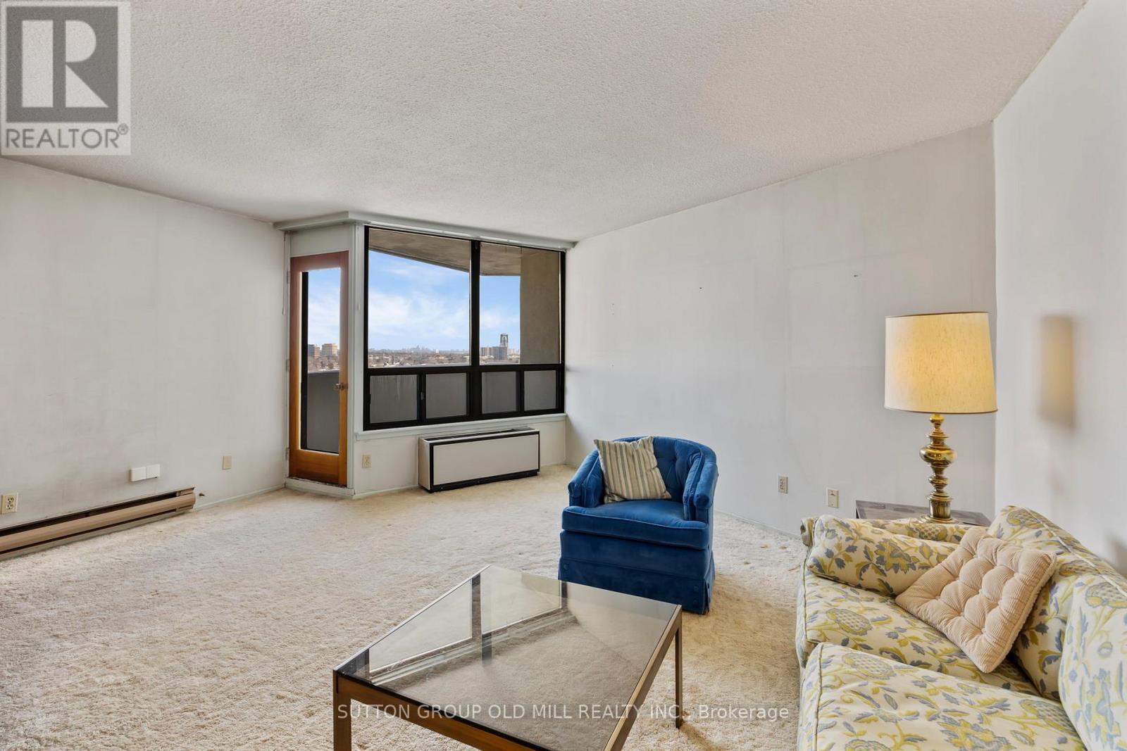 Ph2 - 284 Mill Road, Toronto, ON - Indoor Photo Showing Living Room