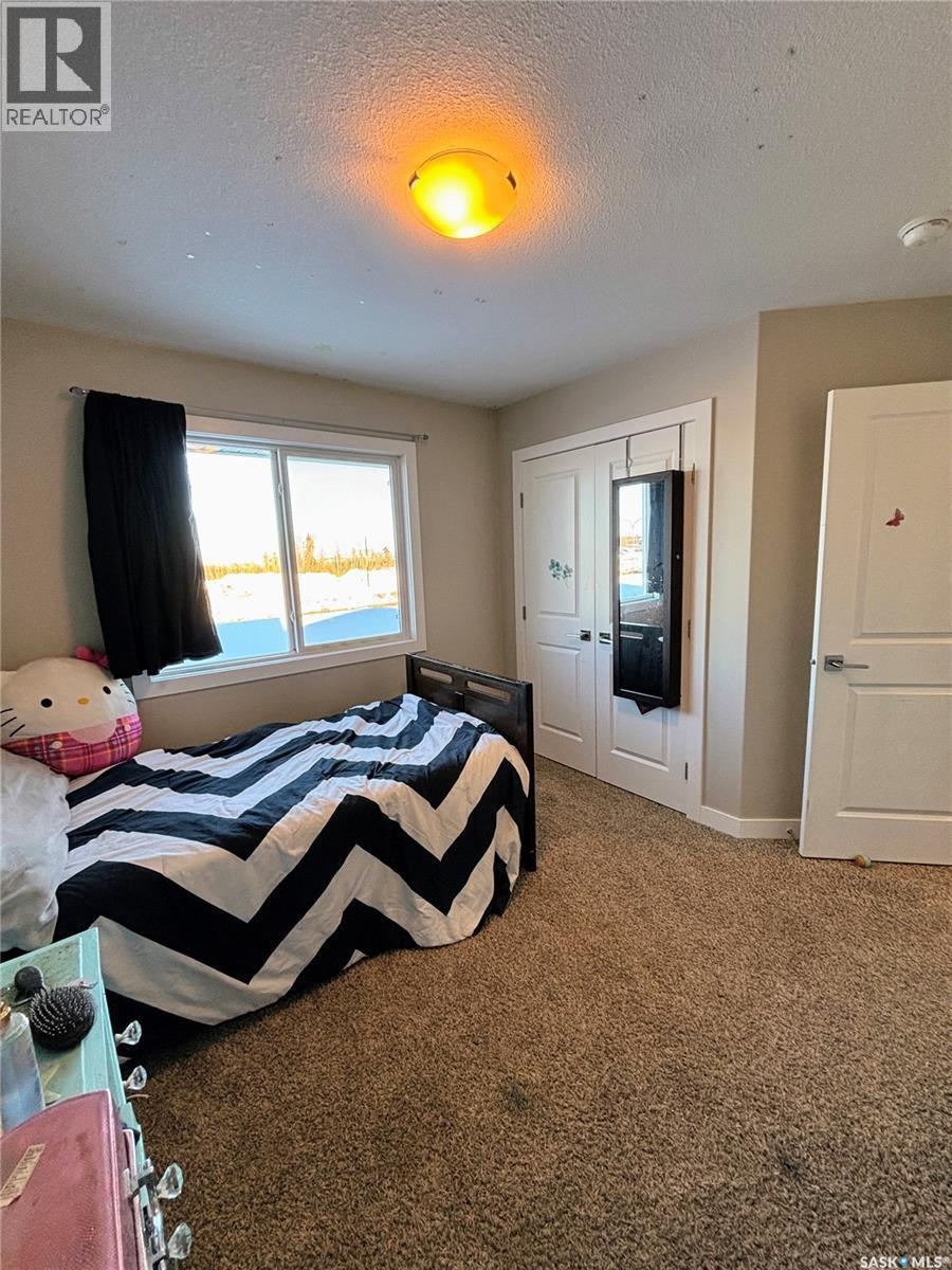 255 Eaton Crescent, Saskatoon, SK - Indoor Photo Showing Bedroom