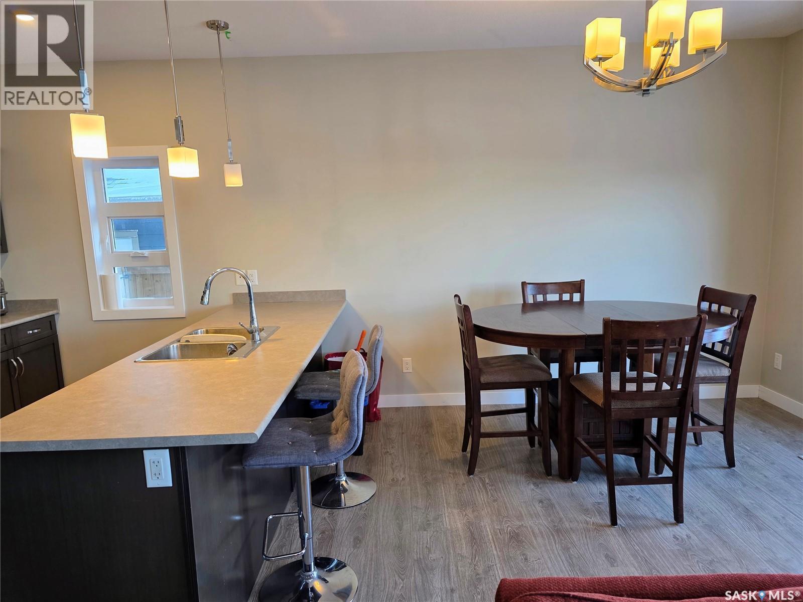 255 Eaton Crescent, Saskatoon, SK - Indoor Photo Showing Dining Room