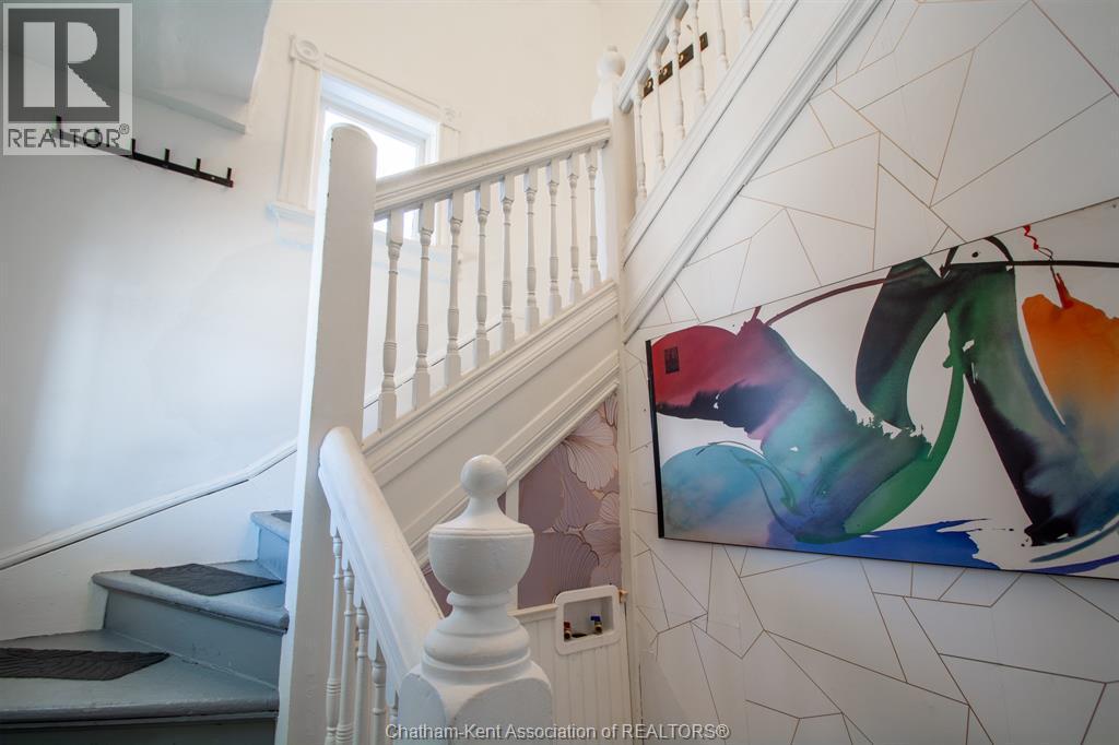 31 Adelaide Street North, Chatham, ON - Indoor Photo Showing Other Room