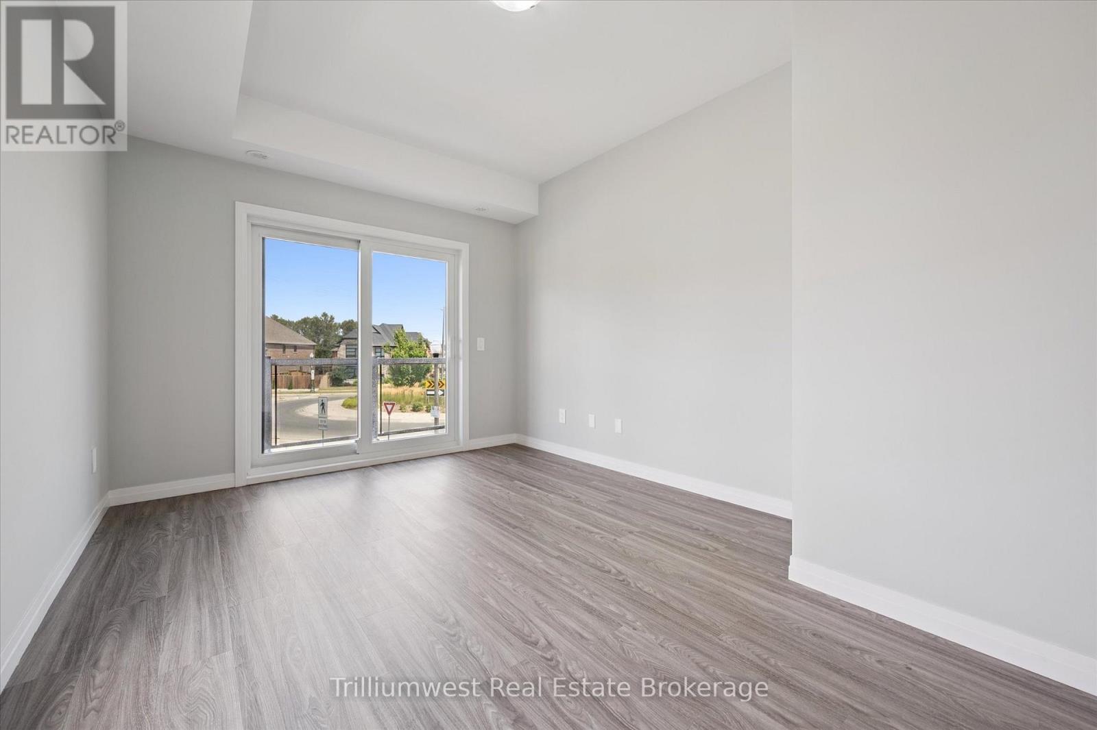 34 - 10 South Creek Drive, Kitchener, ON - Indoor Photo Showing Other Room