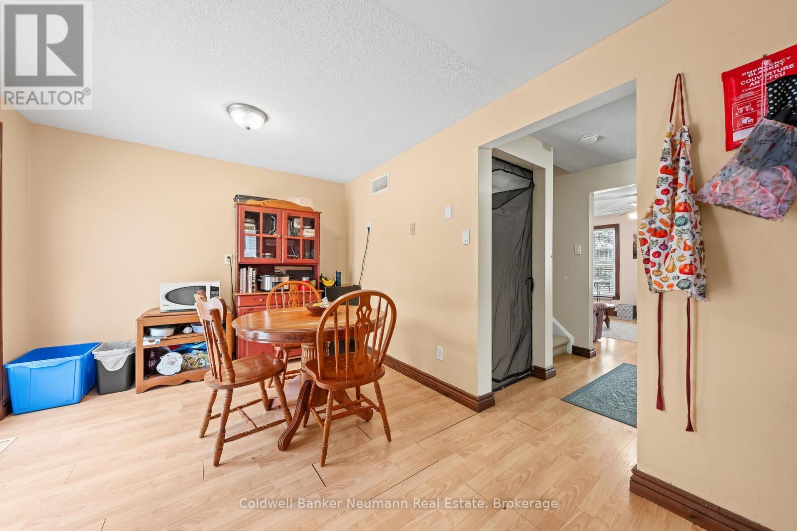 324 Cole Road, Guelph (Kortright West), ON - Indoor