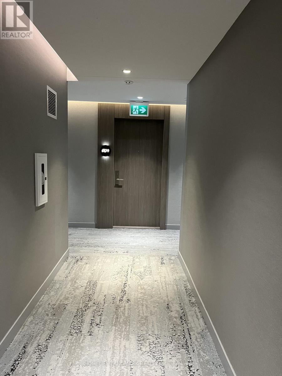 507 - 161 Roehampton Avenue, Toronto, ON - Indoor Photo Showing Other Room