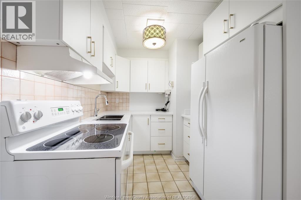 6502 Thornberry, Windsor, ON - Indoor