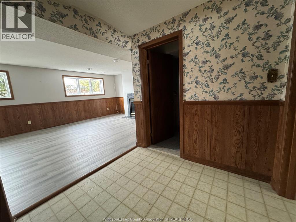 3034 Fazio Drive, Windsor, ON - Indoor Photo Showing Other Room